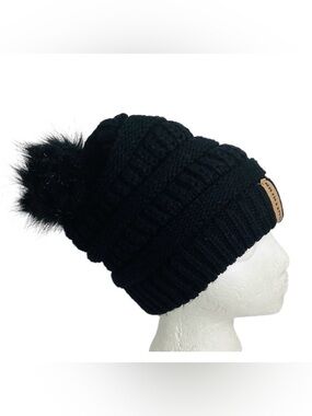 🌺 Queenfur Black Knit Beanie with Removable Pom Pom